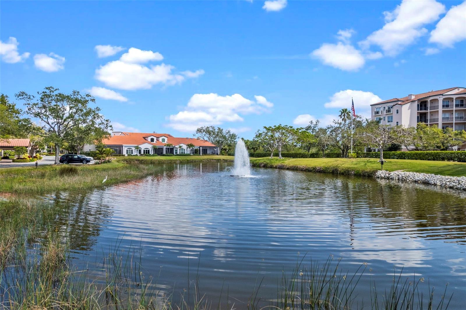 5420 EAGLES POINT CIR #103