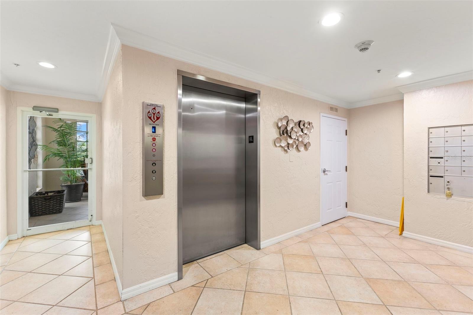 5420 EAGLES POINT CIR #103