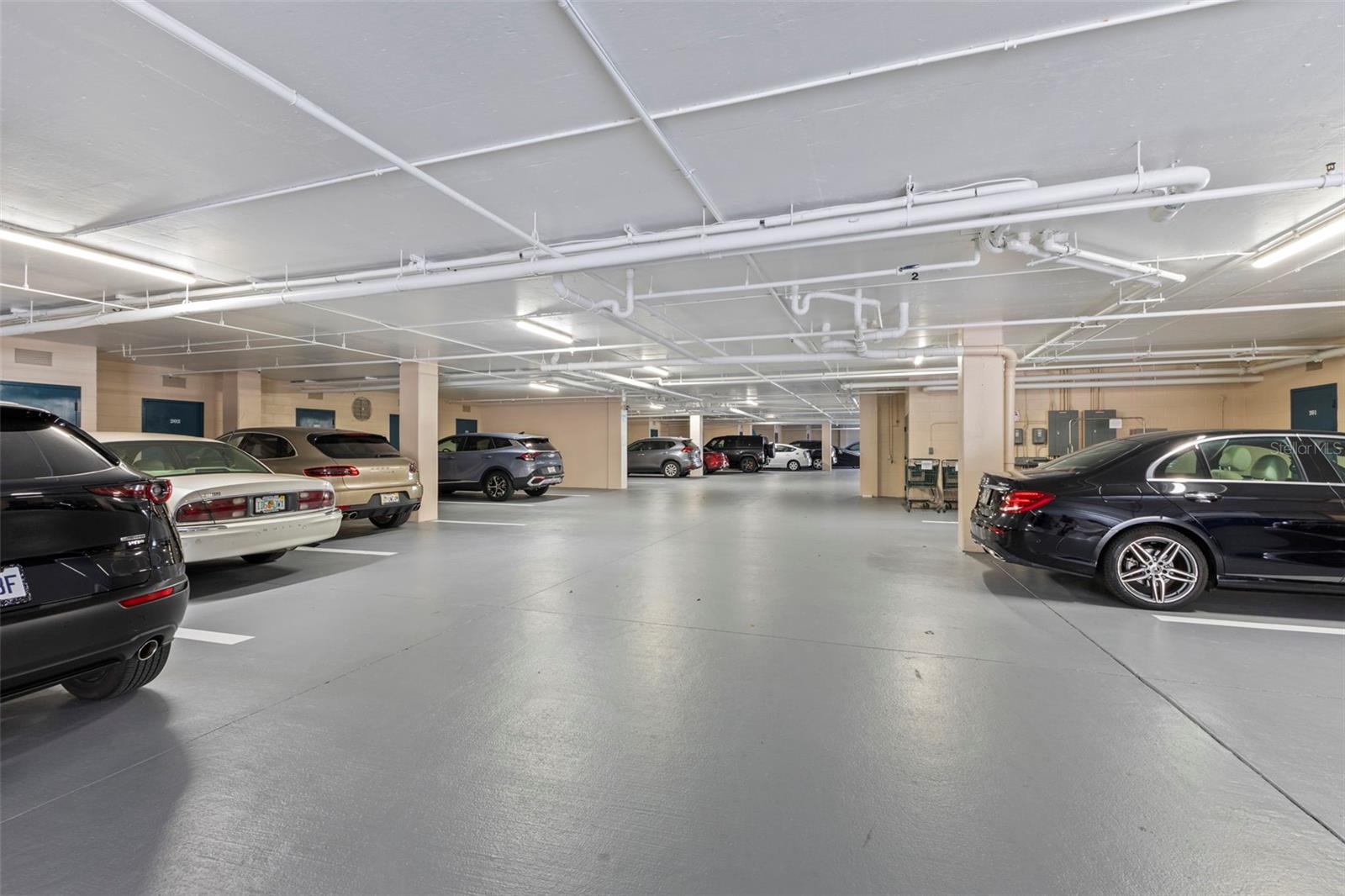 5420 EAGLES POINT CIR #103