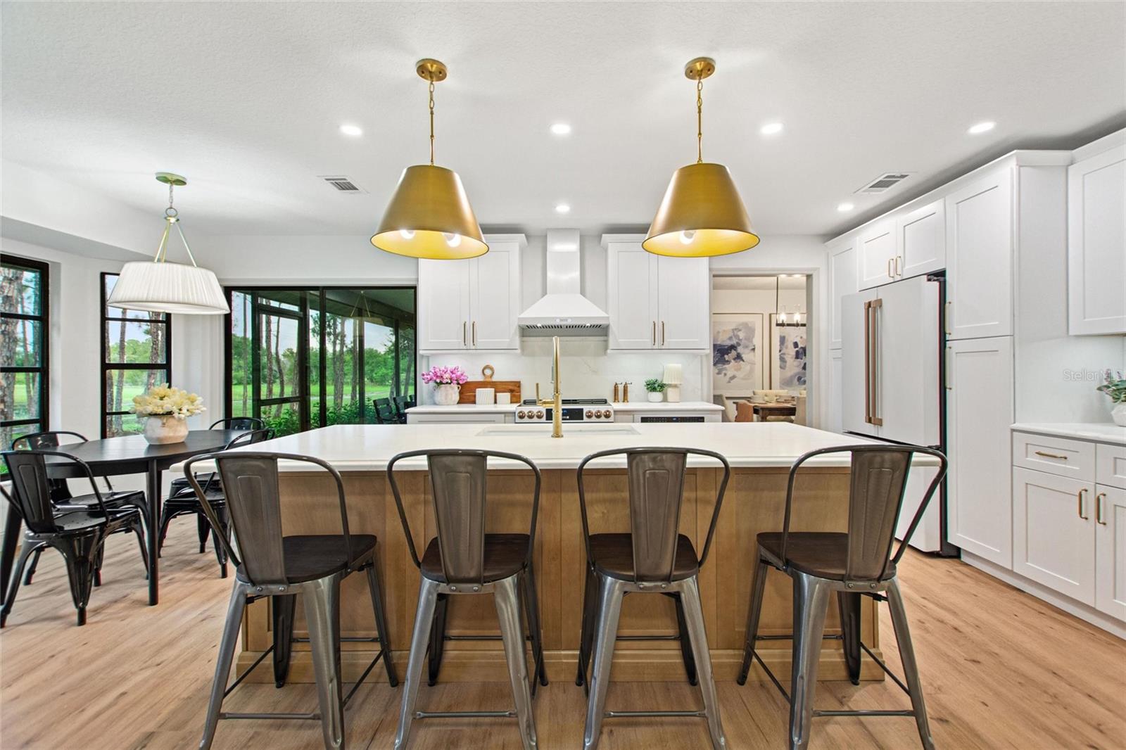 1429 RANCHERO DR