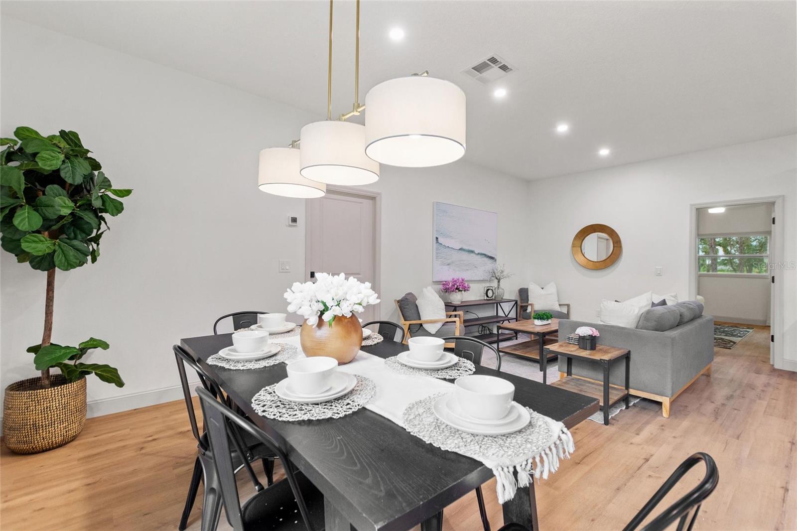 1429 RANCHERO DR