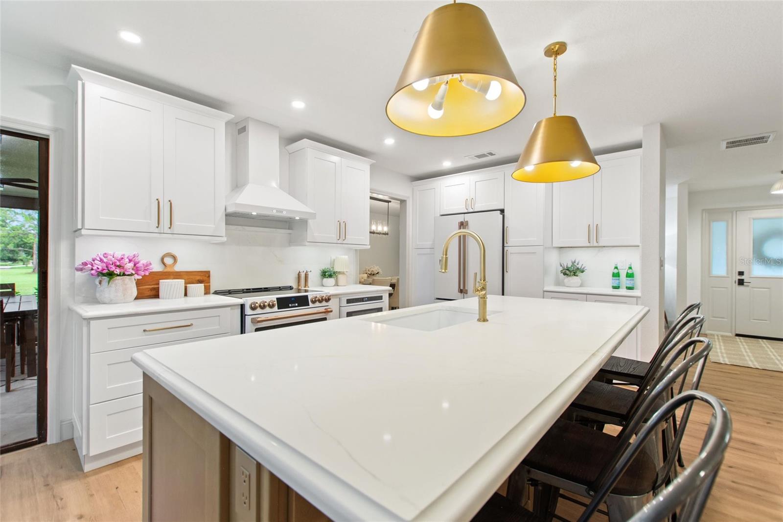 1429 RANCHERO DR