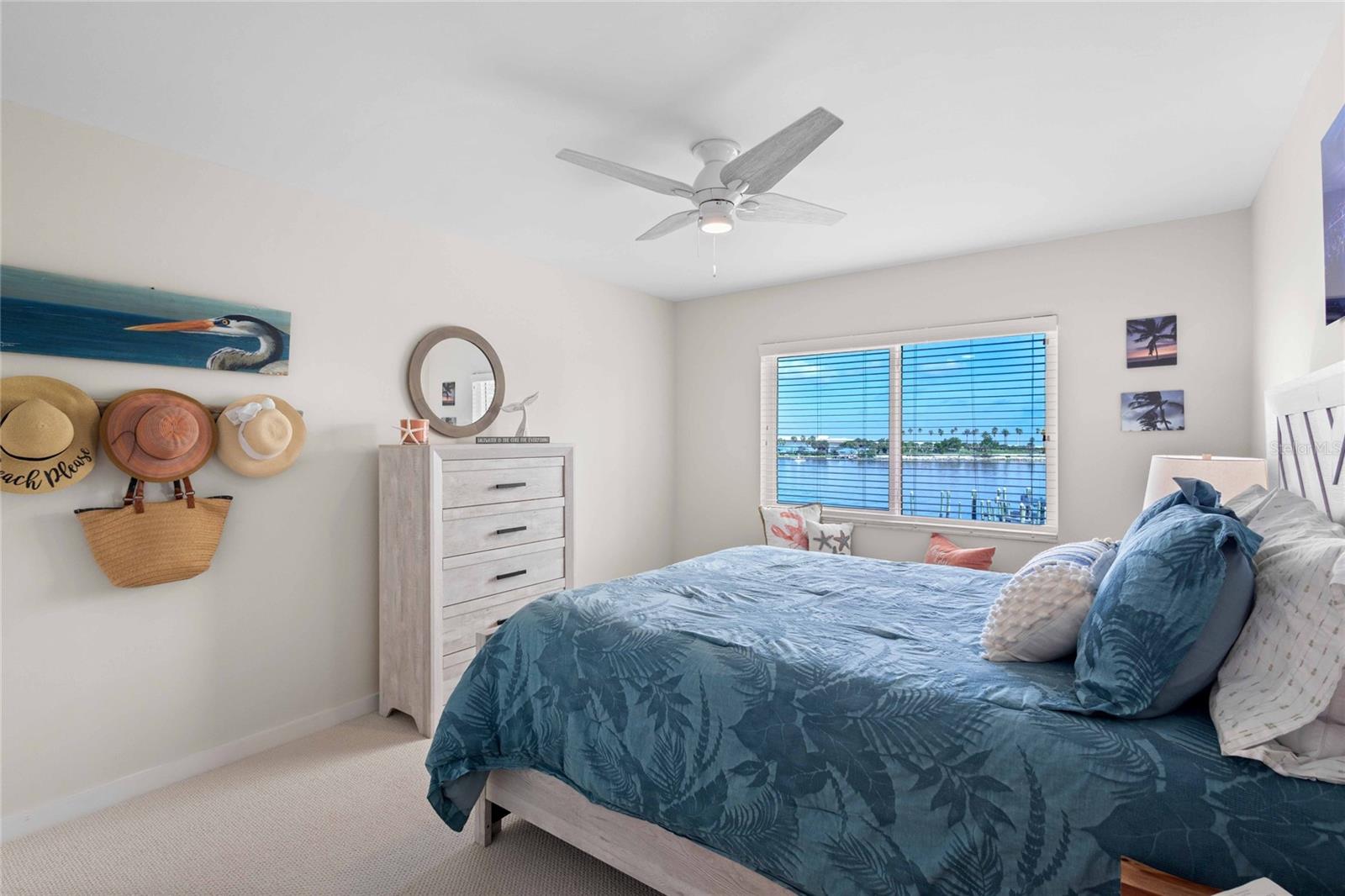 350 GOLDEN GATE PT #33