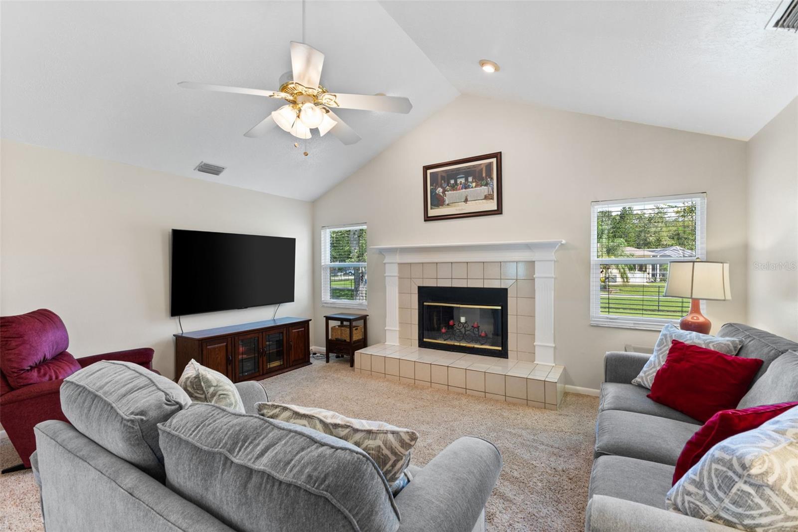 7267 CASTLE DR