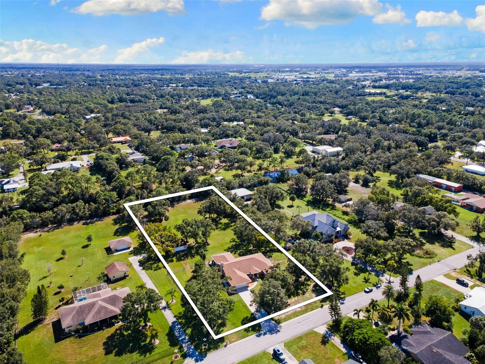7267 CASTLE DR