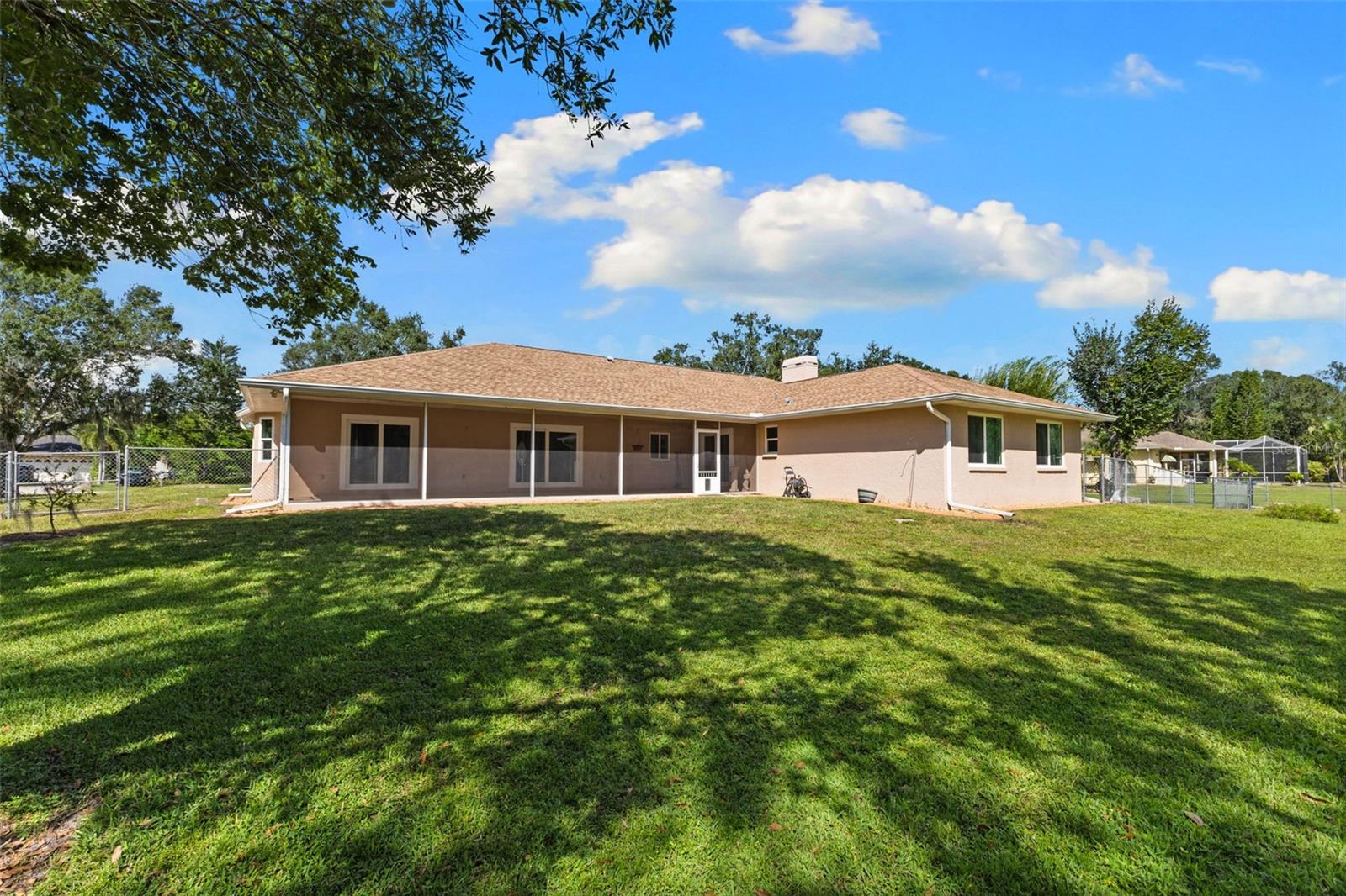 7267 CASTLE DR