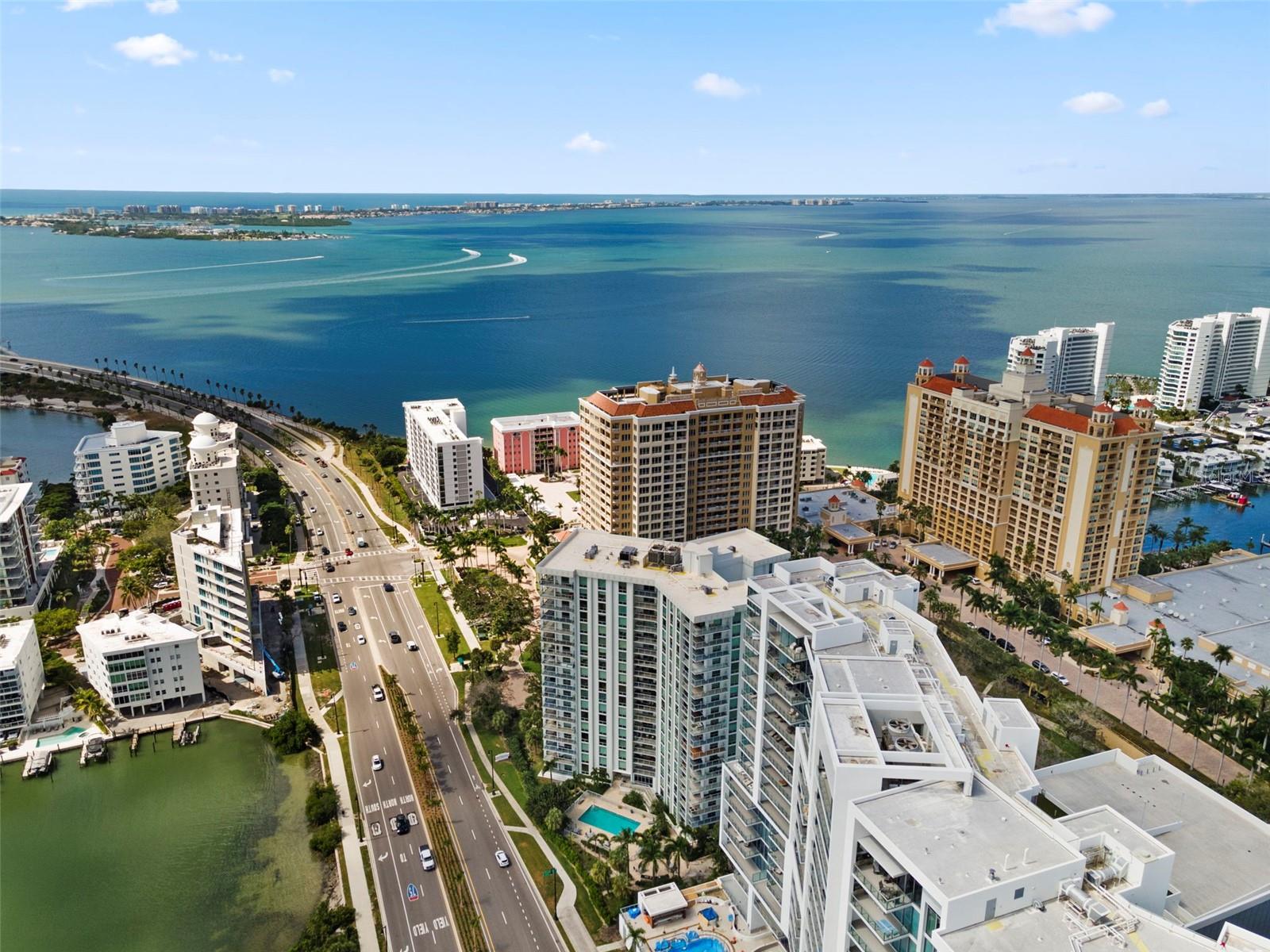 1111 N GULFSTREAM AVE #6B