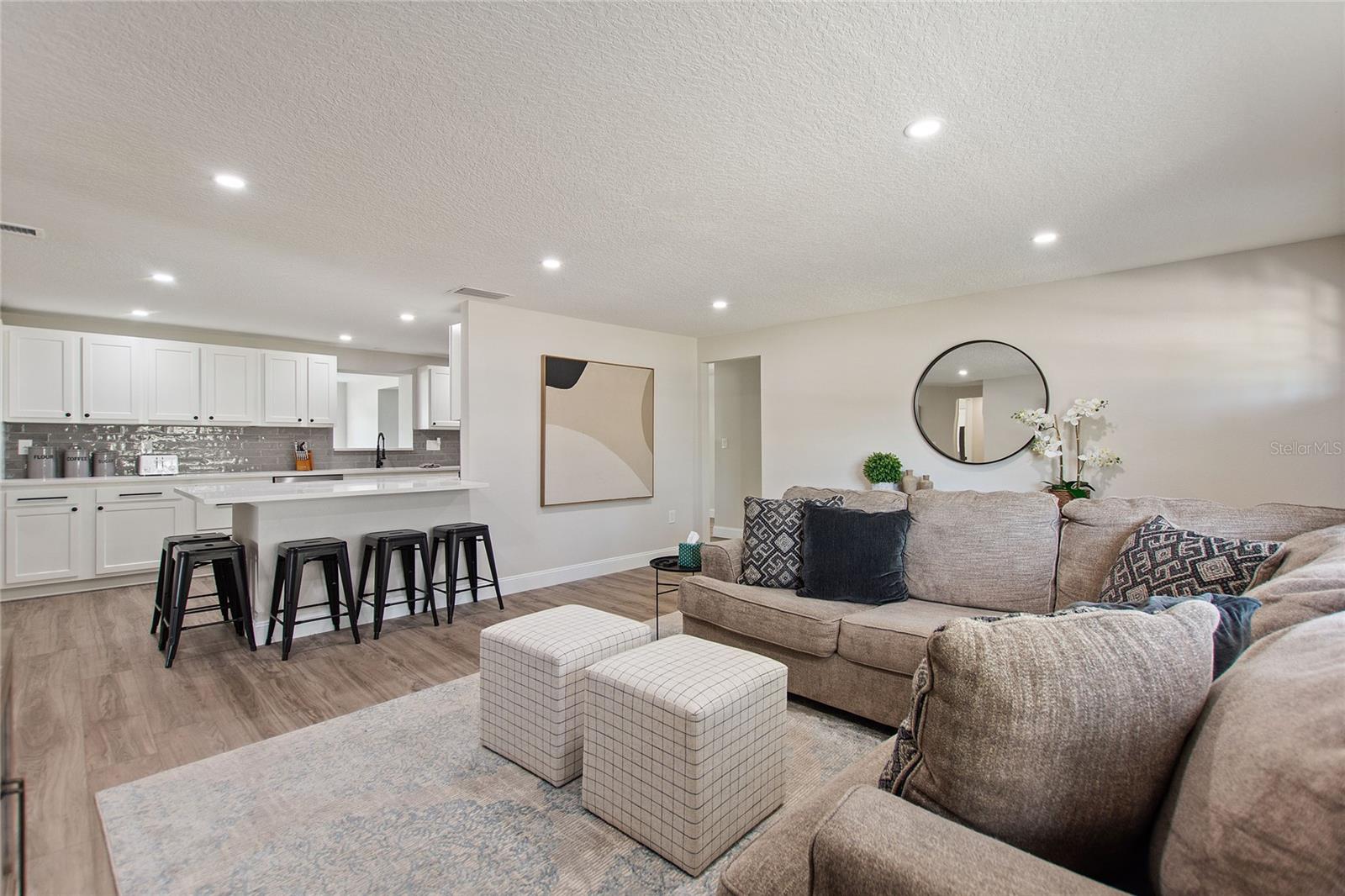 2054 RACIMO DR