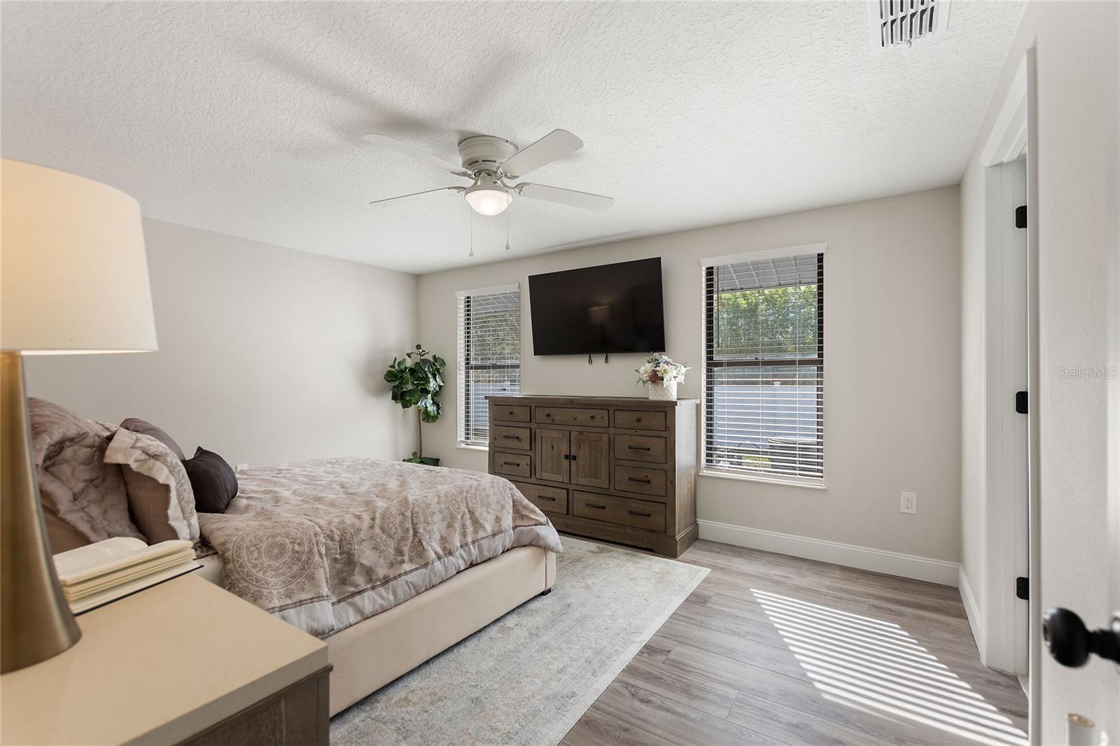 2054 RACIMO DR