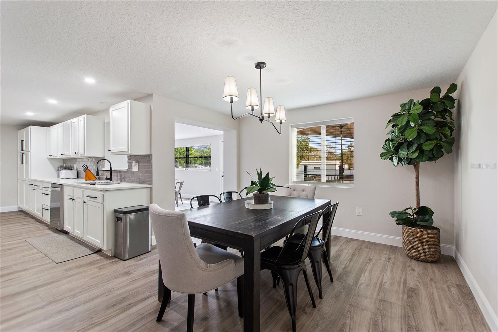 2054 RACIMO DR