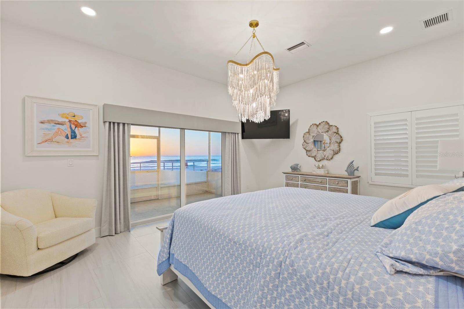 1750 BENJAMIN FRANKLIN DR #1D