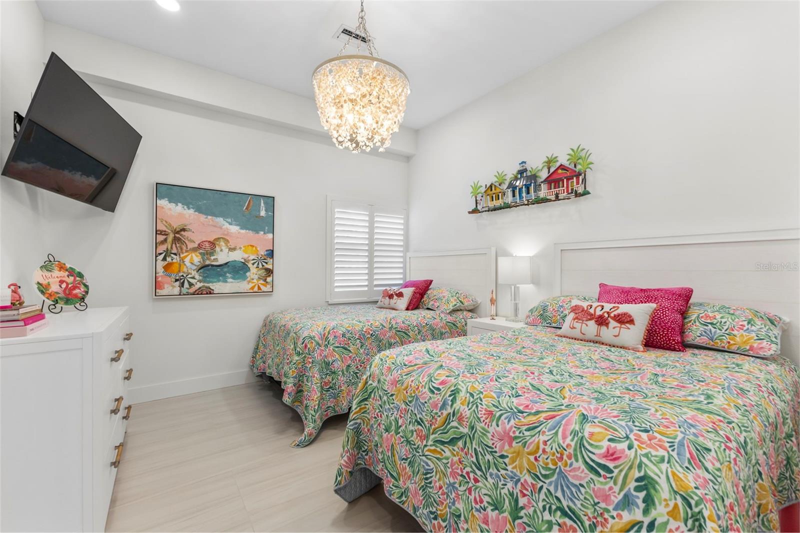 1750 BENJAMIN FRANKLIN DR #1D