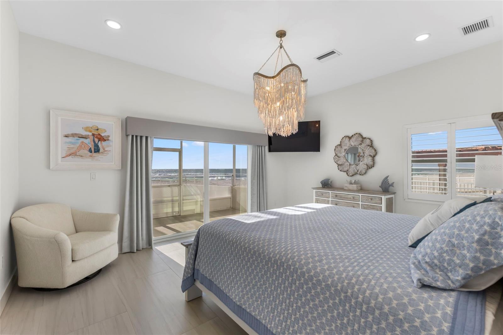 1750 BENJAMIN FRANKLIN DR #1D