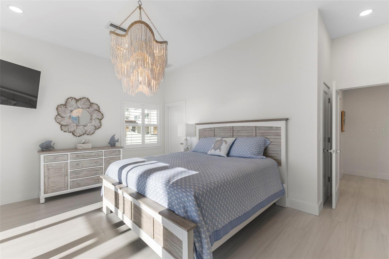 1750 BENJAMIN FRANKLIN DR #1D