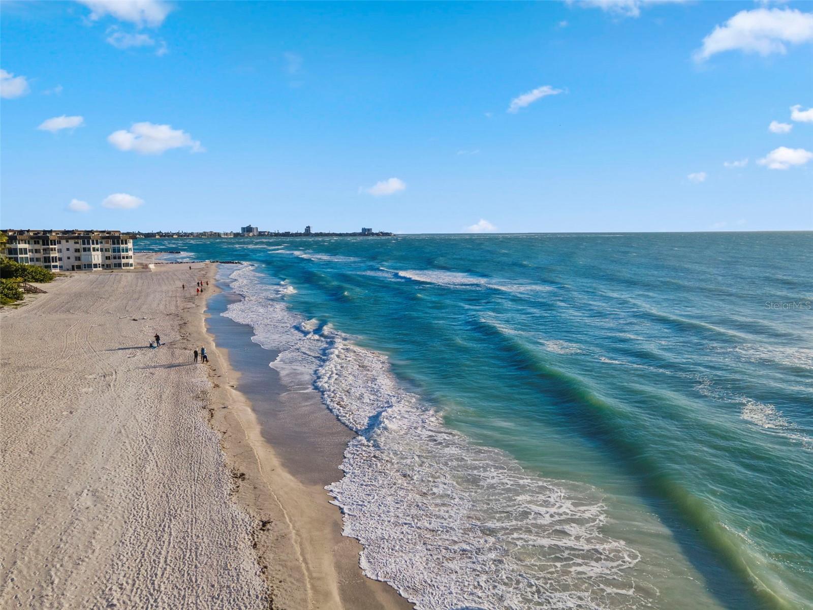 1750 BENJAMIN FRANKLIN DR #1D