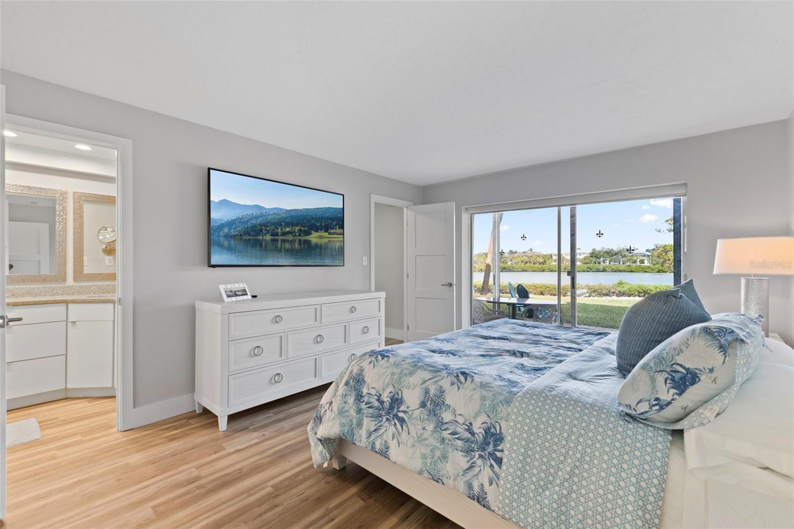 3330 GULF OF MEXICO DR #104D