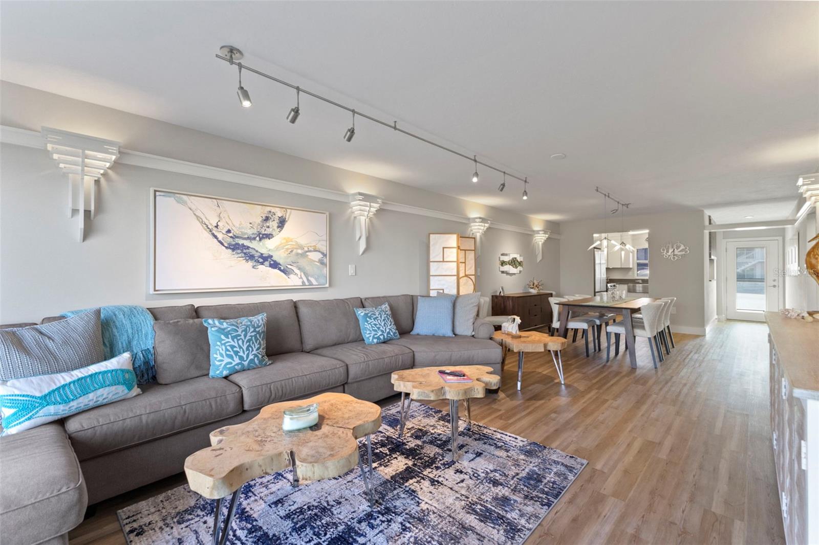 3330 GULF OF MEXICO DR #104D