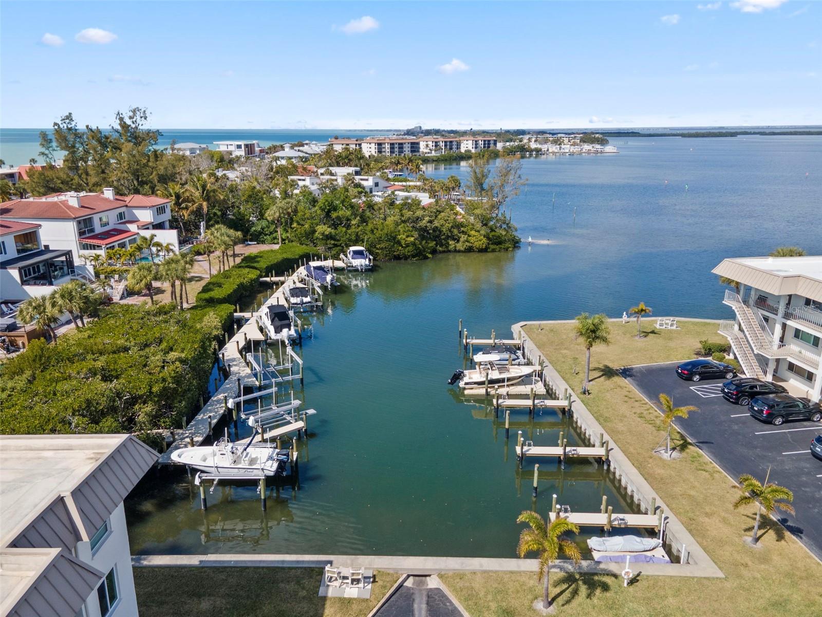 3330 GULF OF MEXICO DR #104D