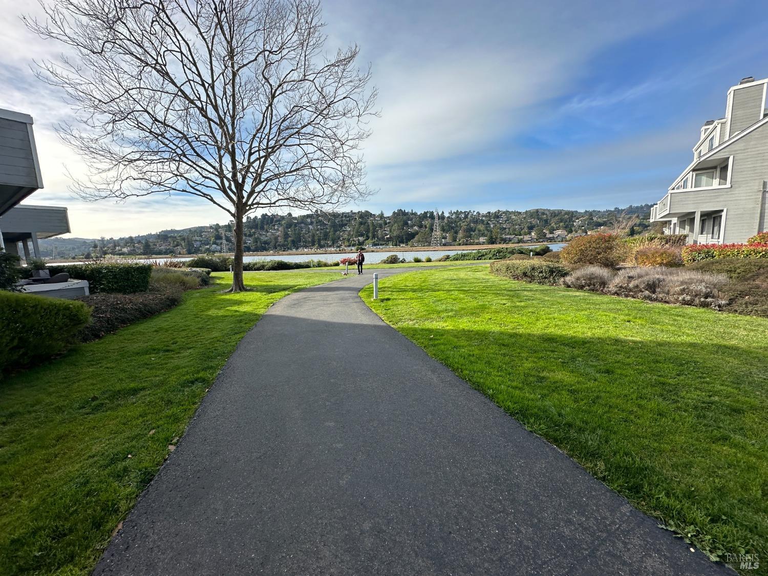 6022 Shelter Bay Ave