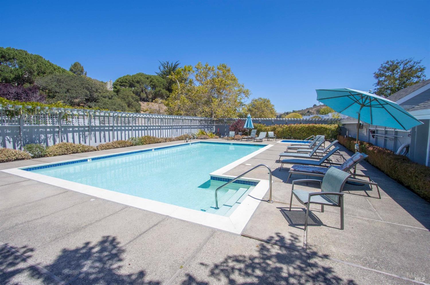 6022 Shelter Bay Ave