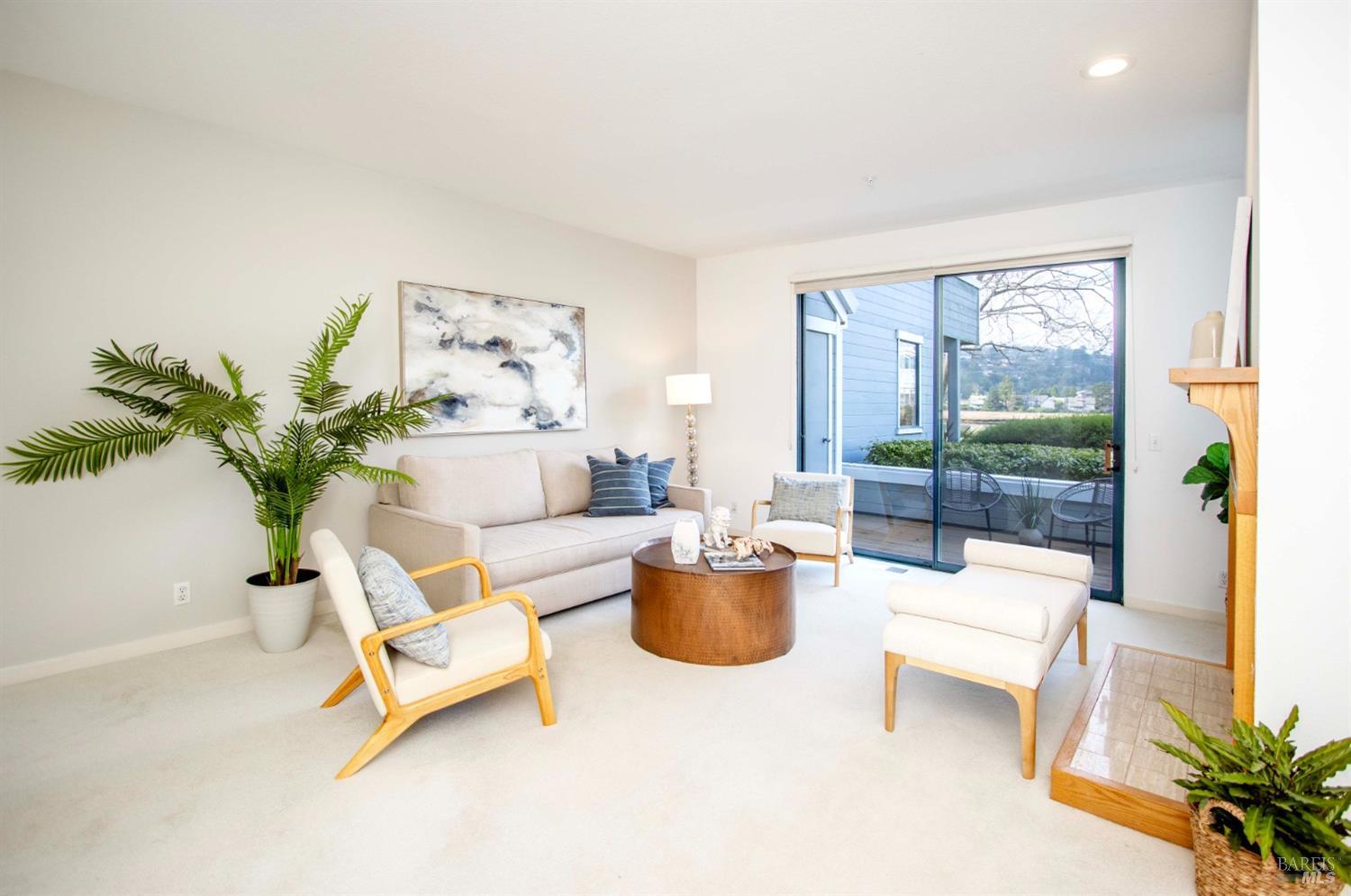 6022 Shelter Bay Ave