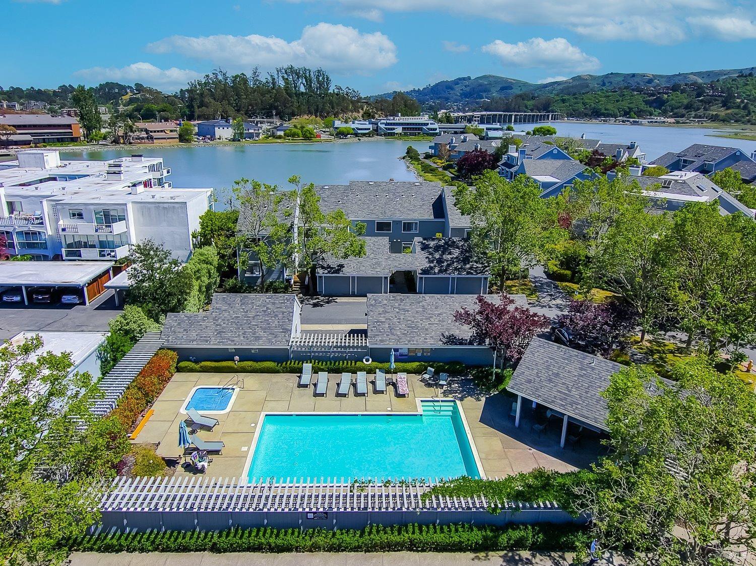 6022 Shelter Bay Ave