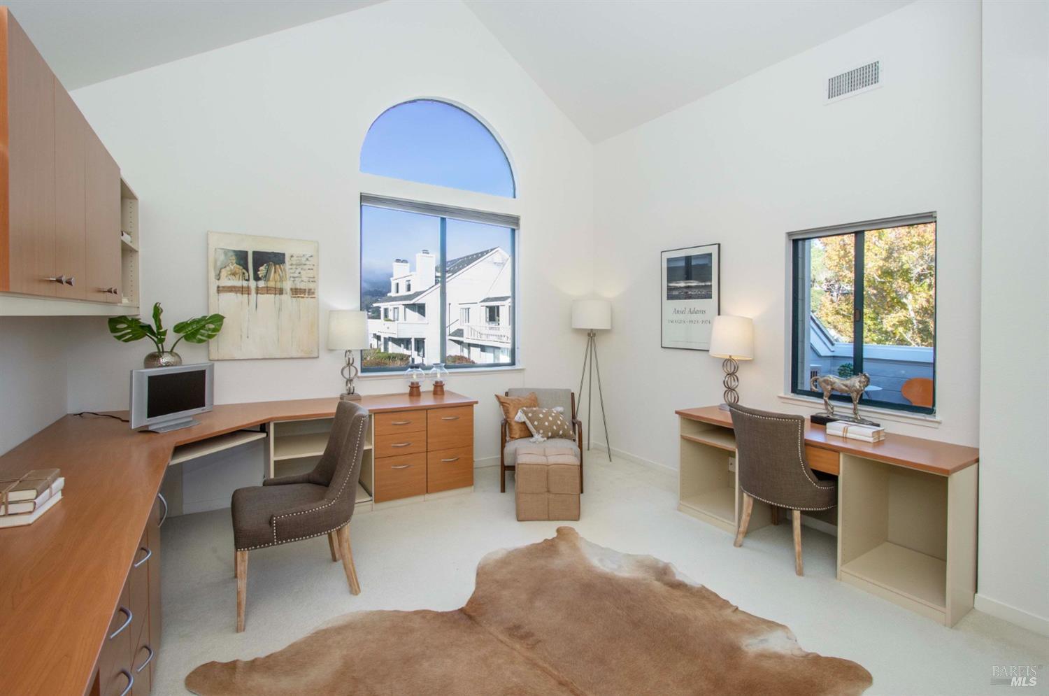 6022 Shelter Bay Ave