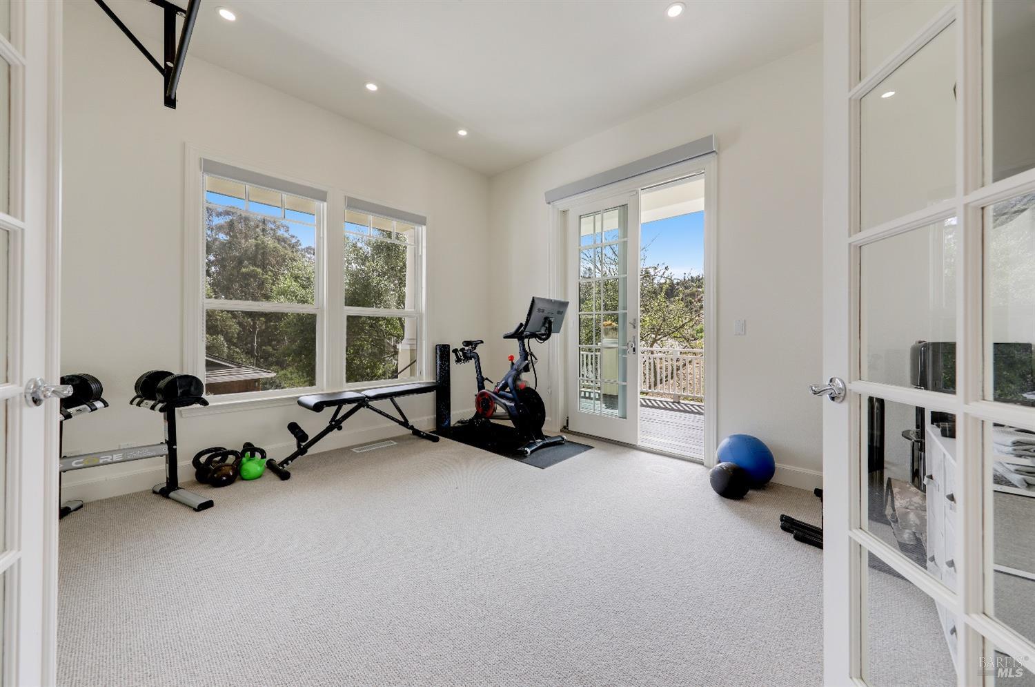 25 Vista Tiburon Dr