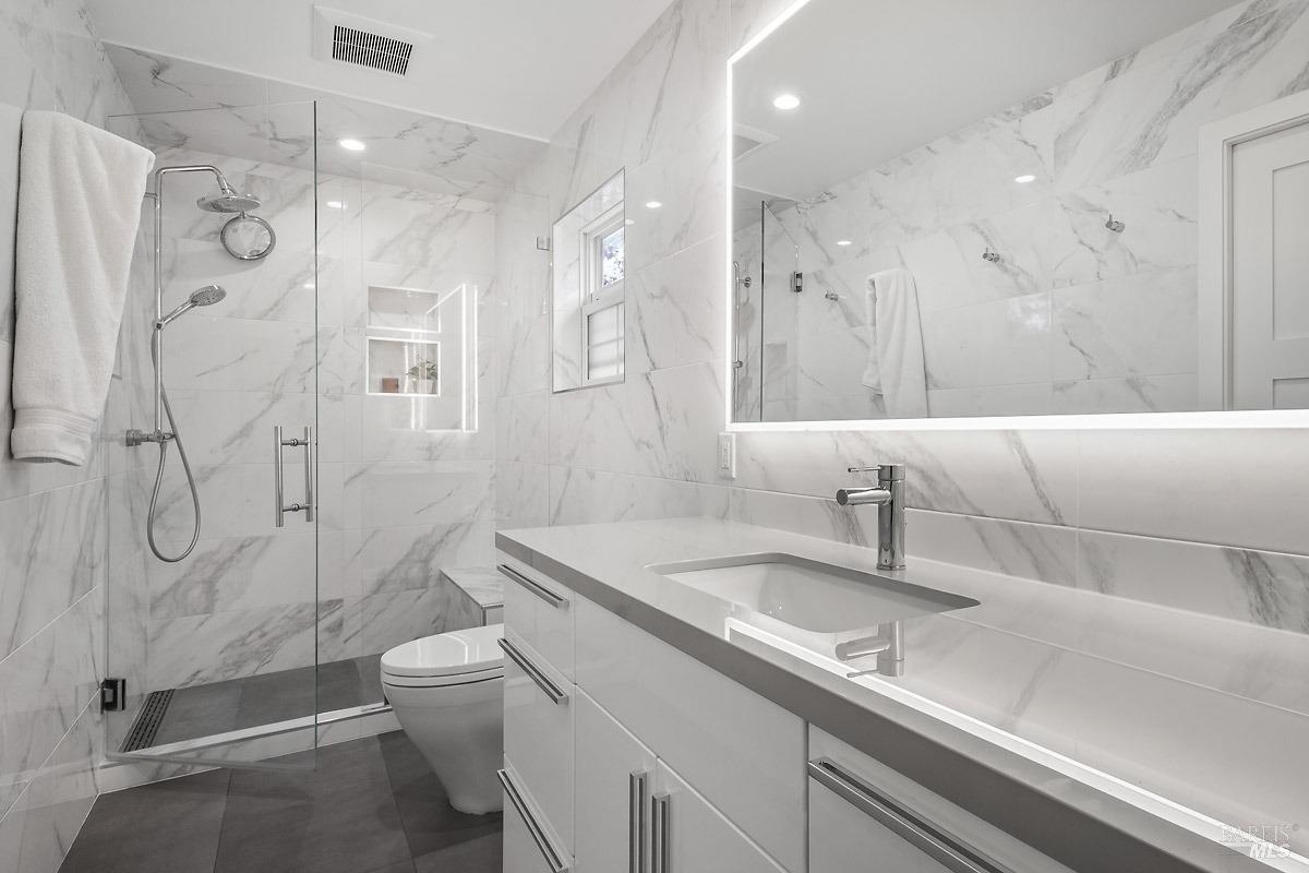 226 Ignacio Valley Cir