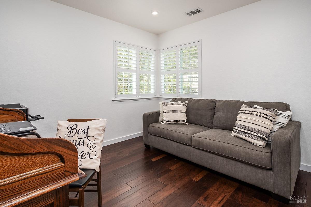 226 Ignacio Valley Cir