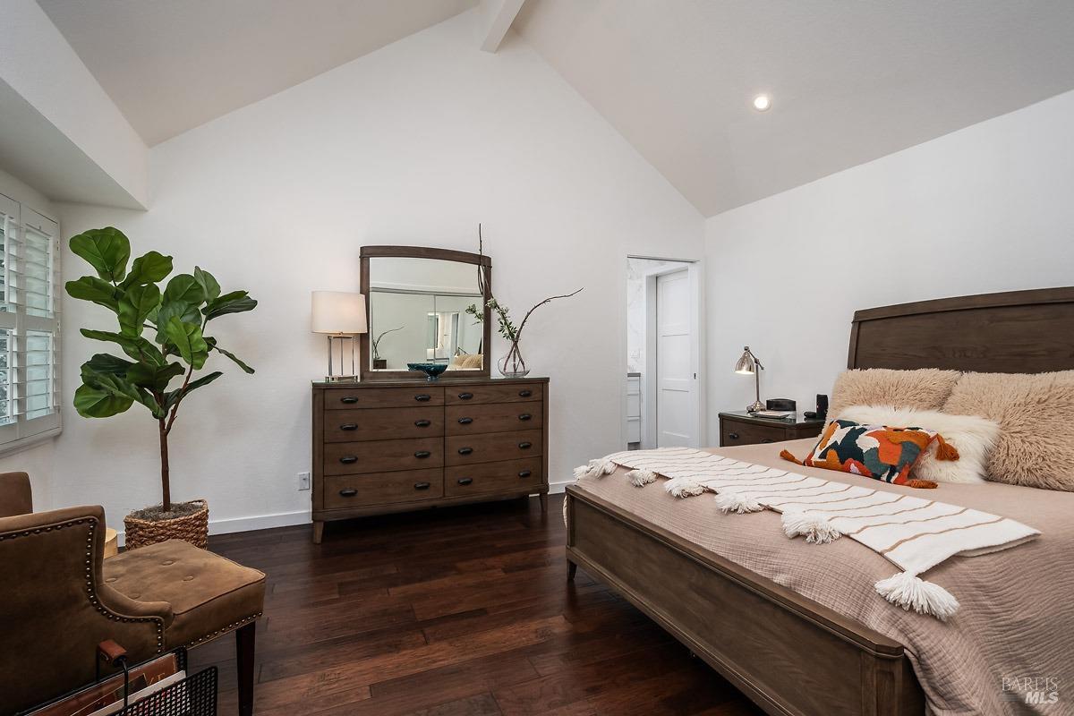 226 Ignacio Valley Cir