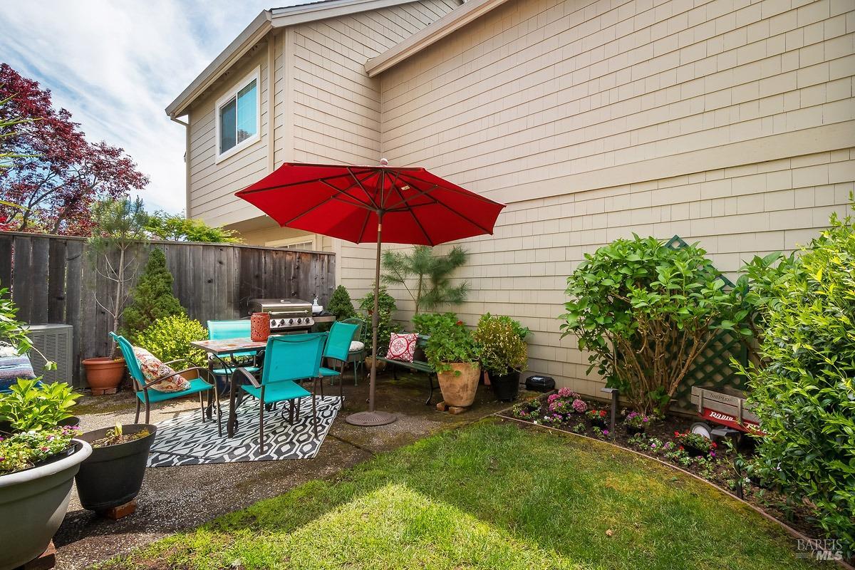 226 Ignacio Valley Cir