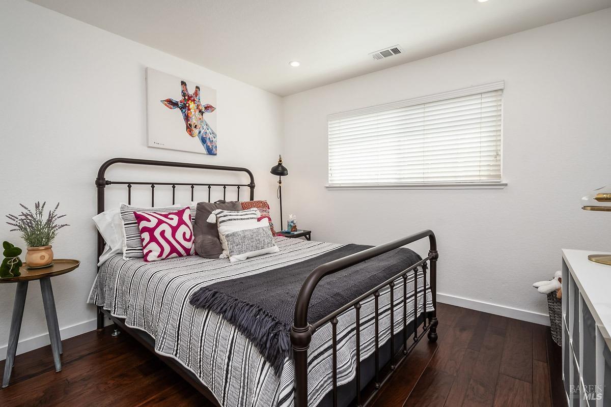 226 Ignacio Valley Cir