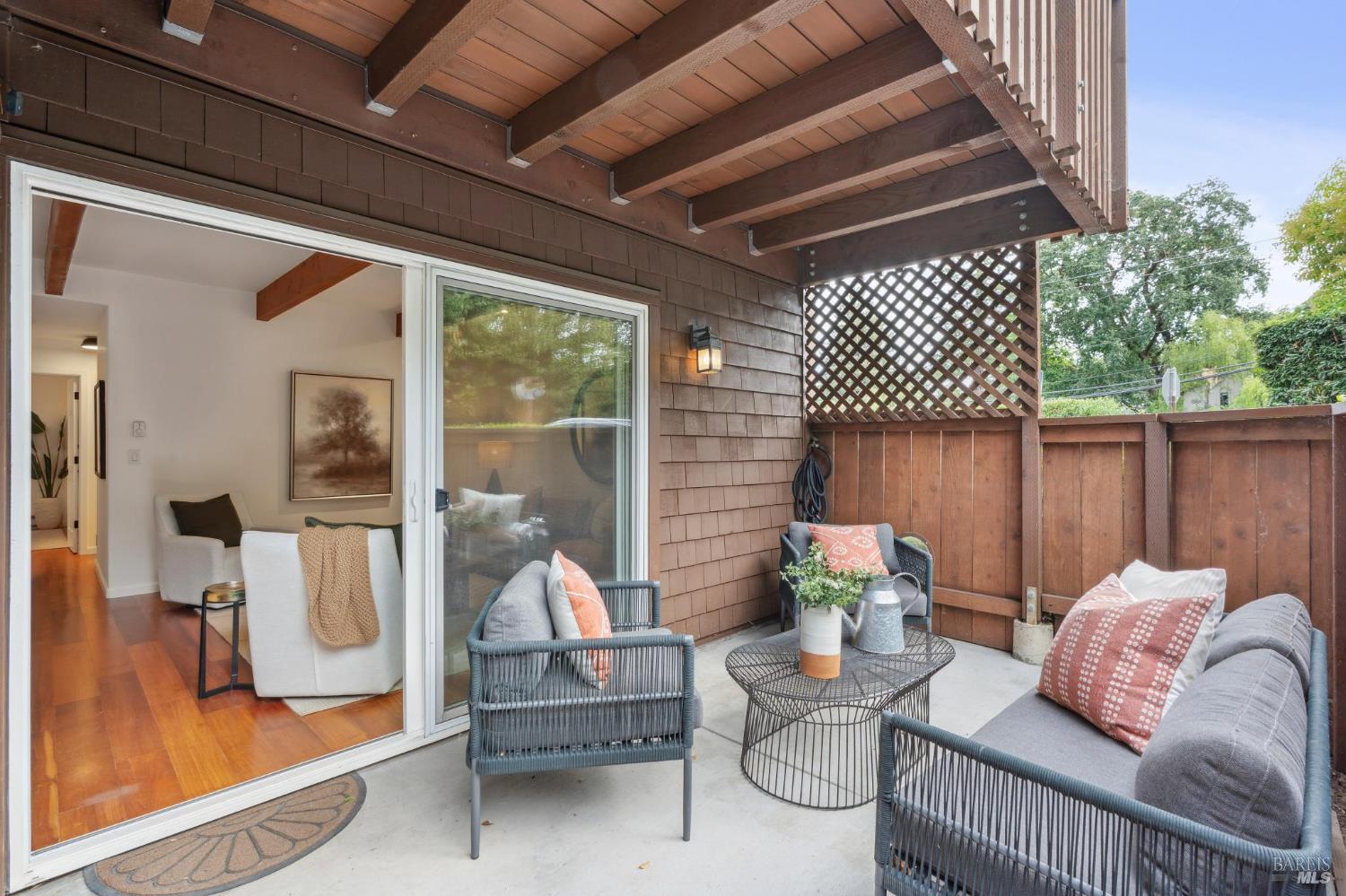 84 Madrone Ave #1