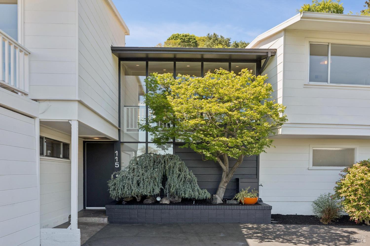 115 Marina Boulevard