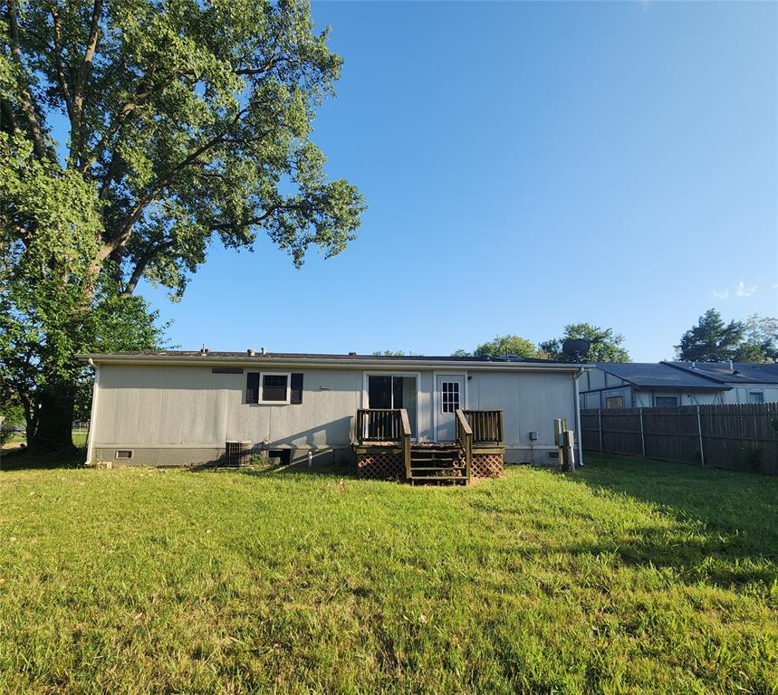 705 W Locust Street