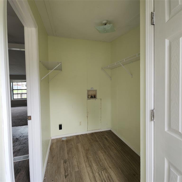 705 W Locust Street