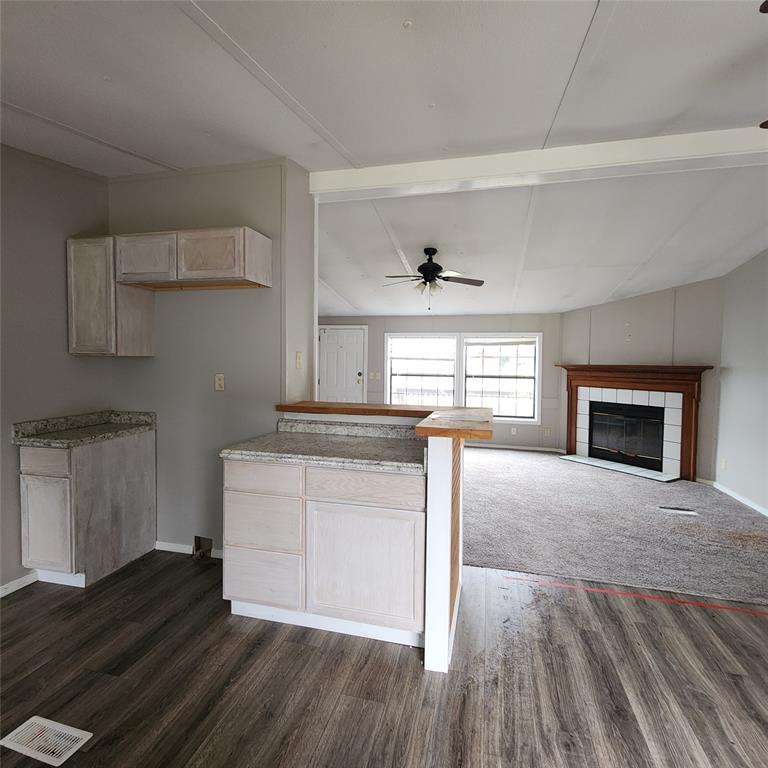 705 W Locust Street