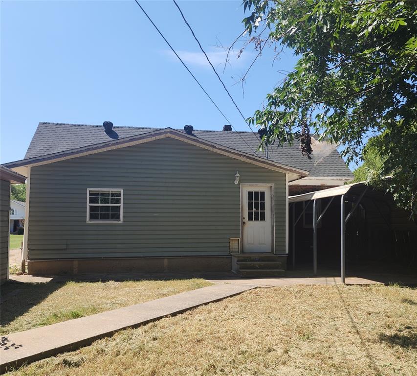 1414 W Iowa Avenue