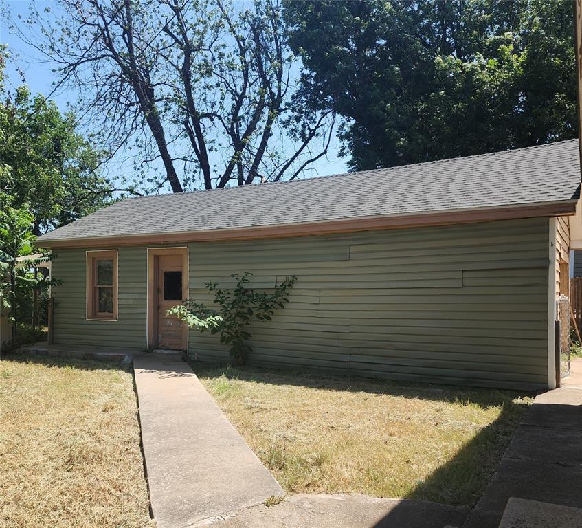 1414 W Iowa Avenue