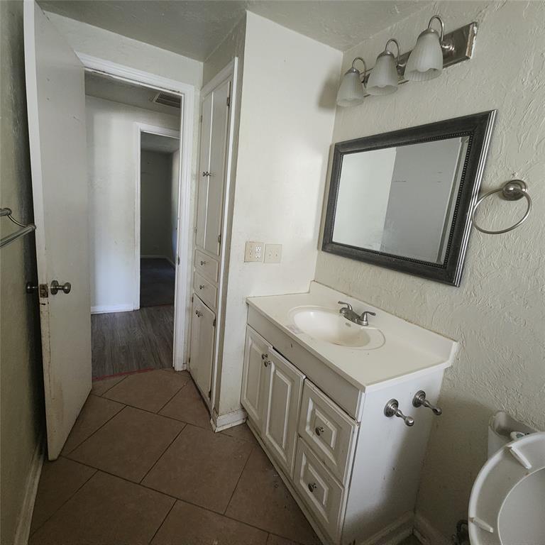 9300 NE 46th Street