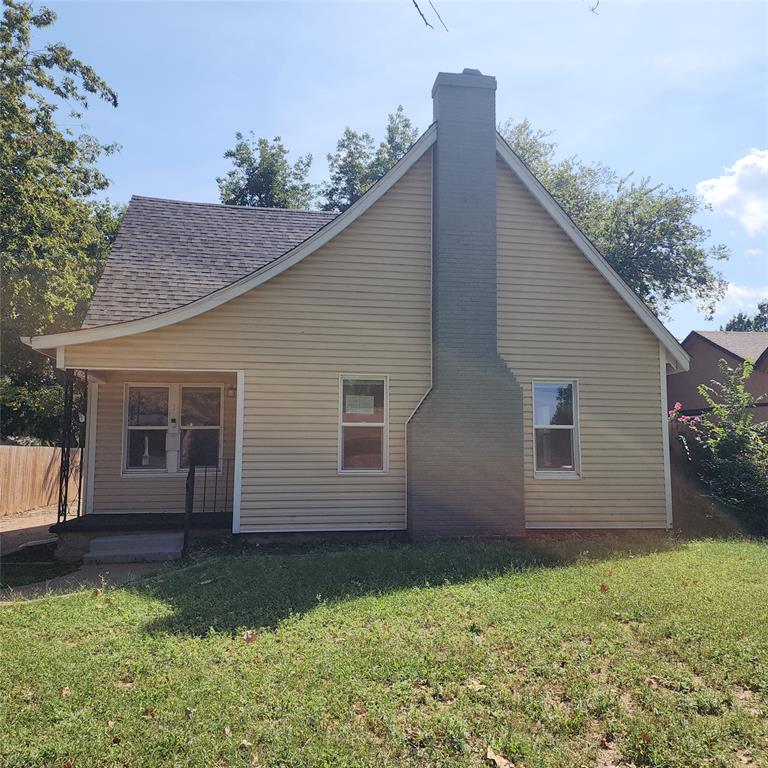 1123 W Kansas Avenue