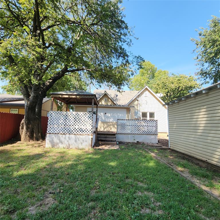 1123 W Kansas Avenue
