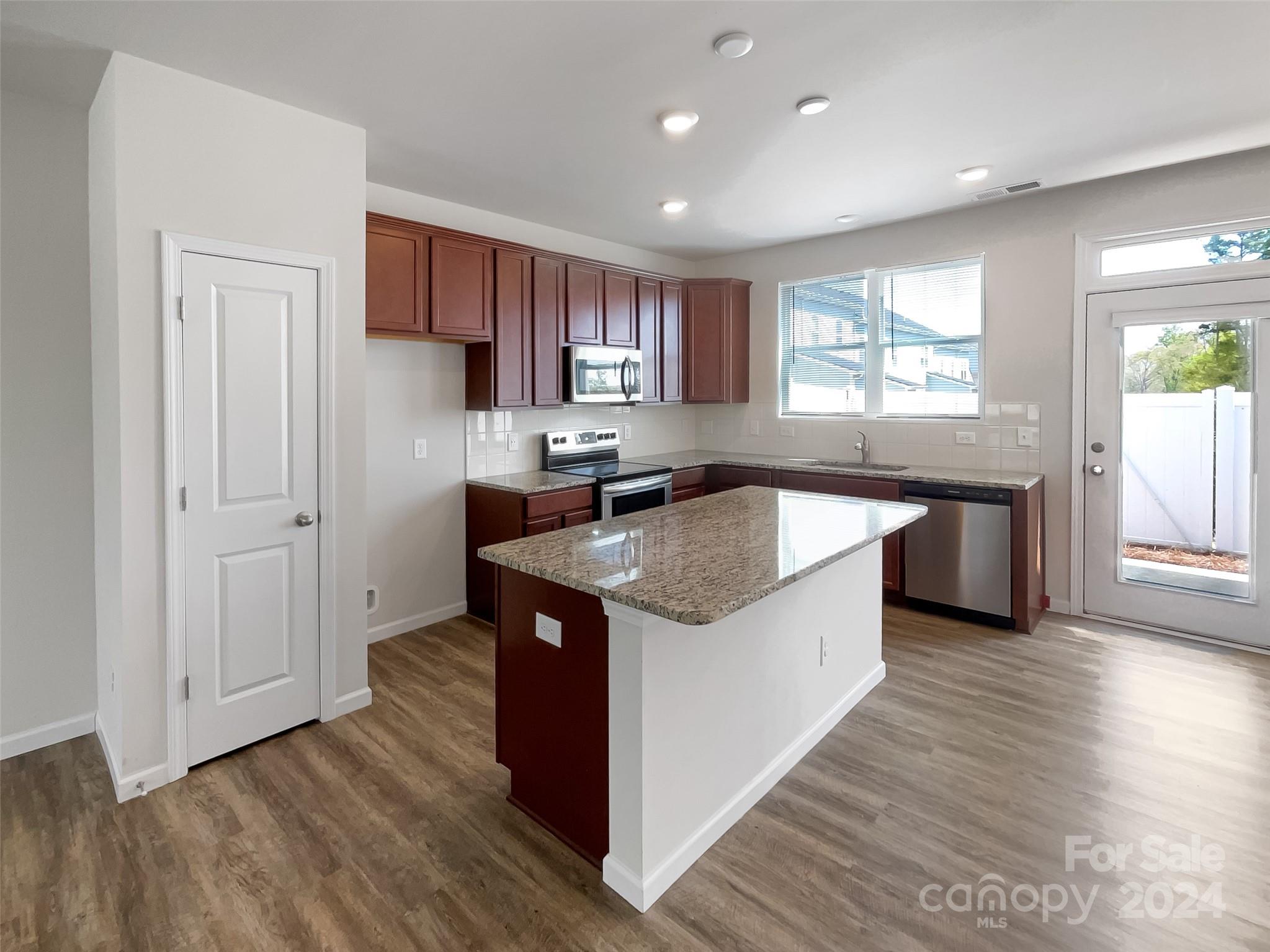 907 Goldmine Hill Court