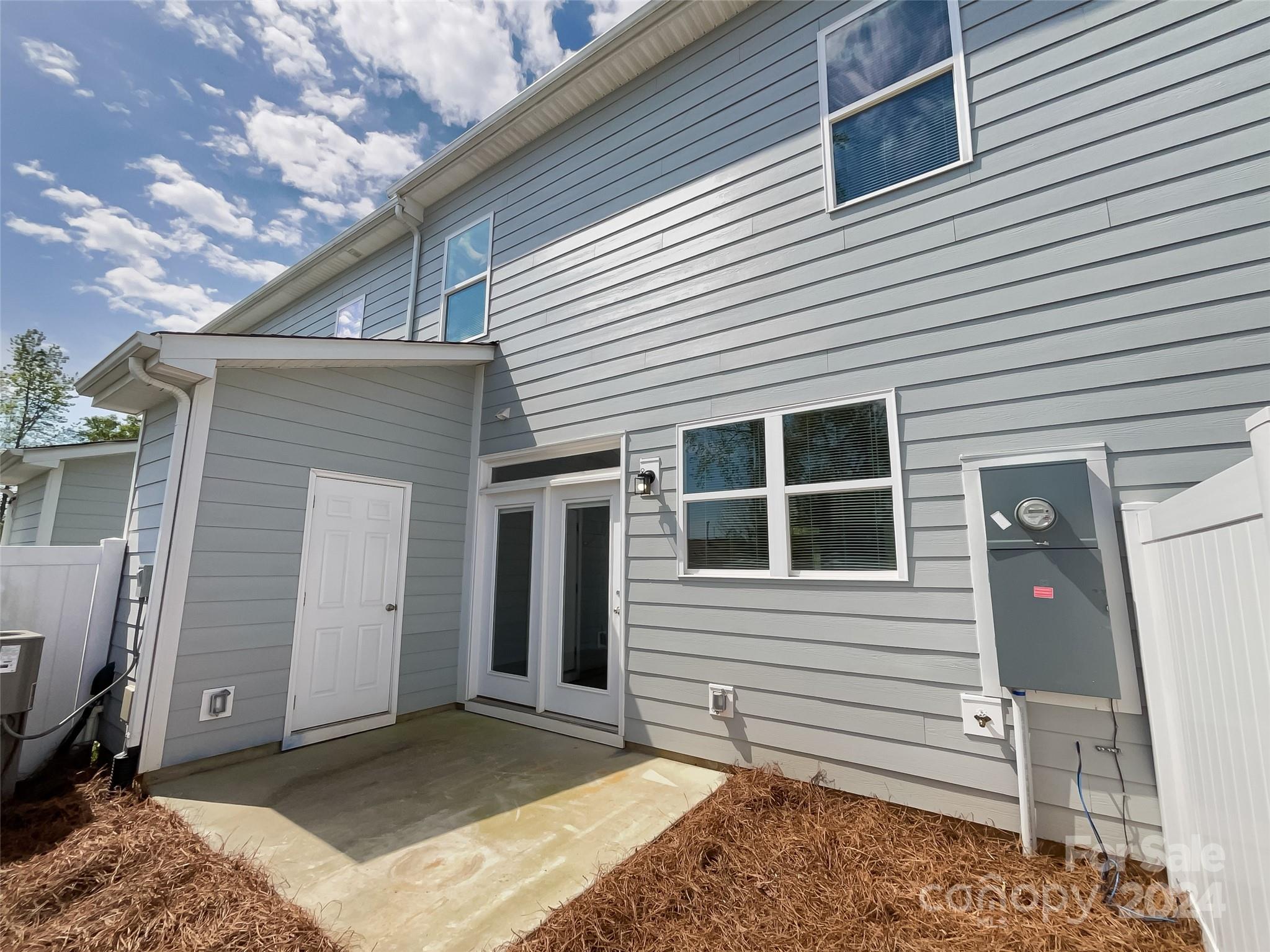 907 Goldmine Hill Court