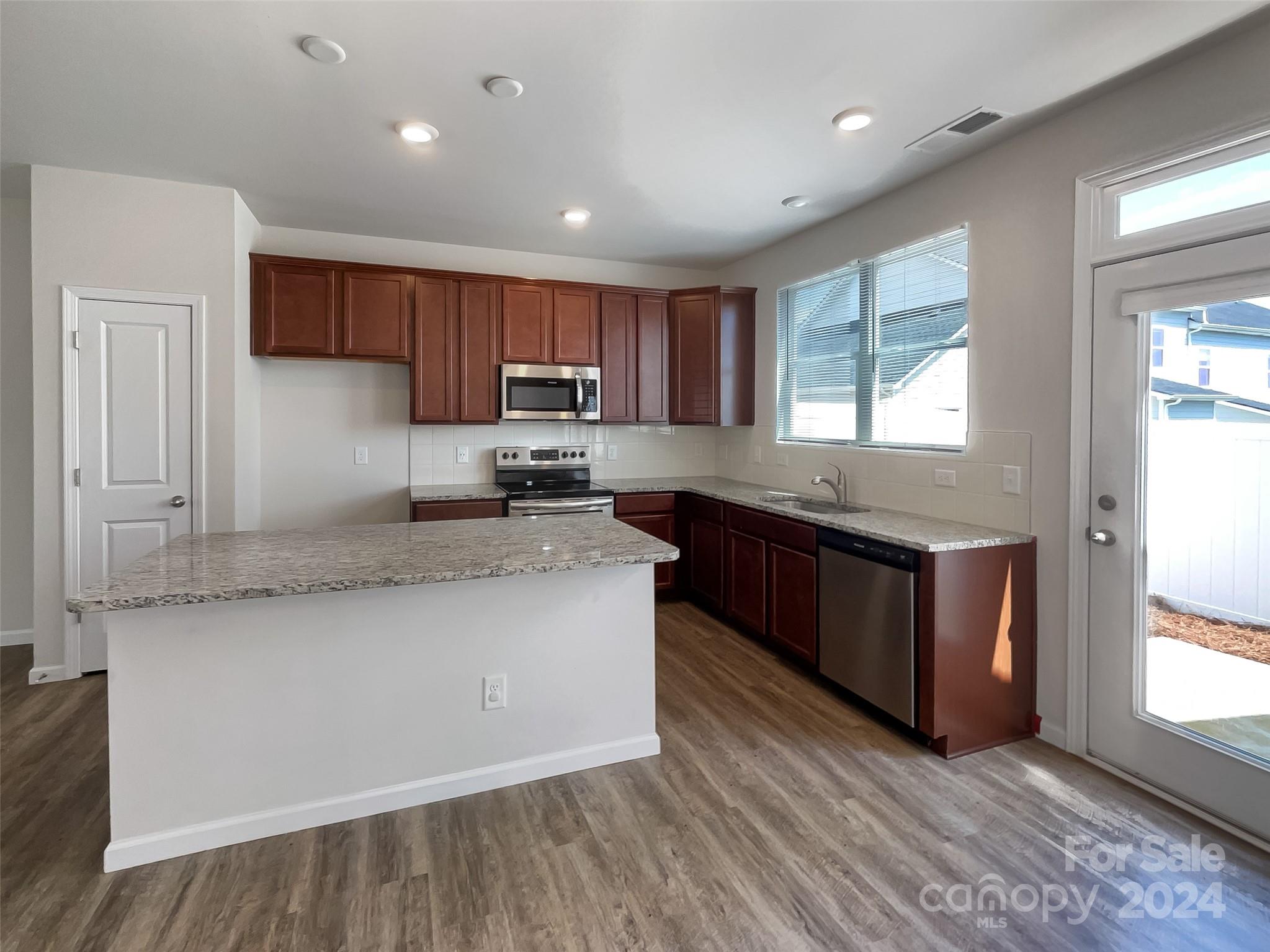 907 Goldmine Hill Court