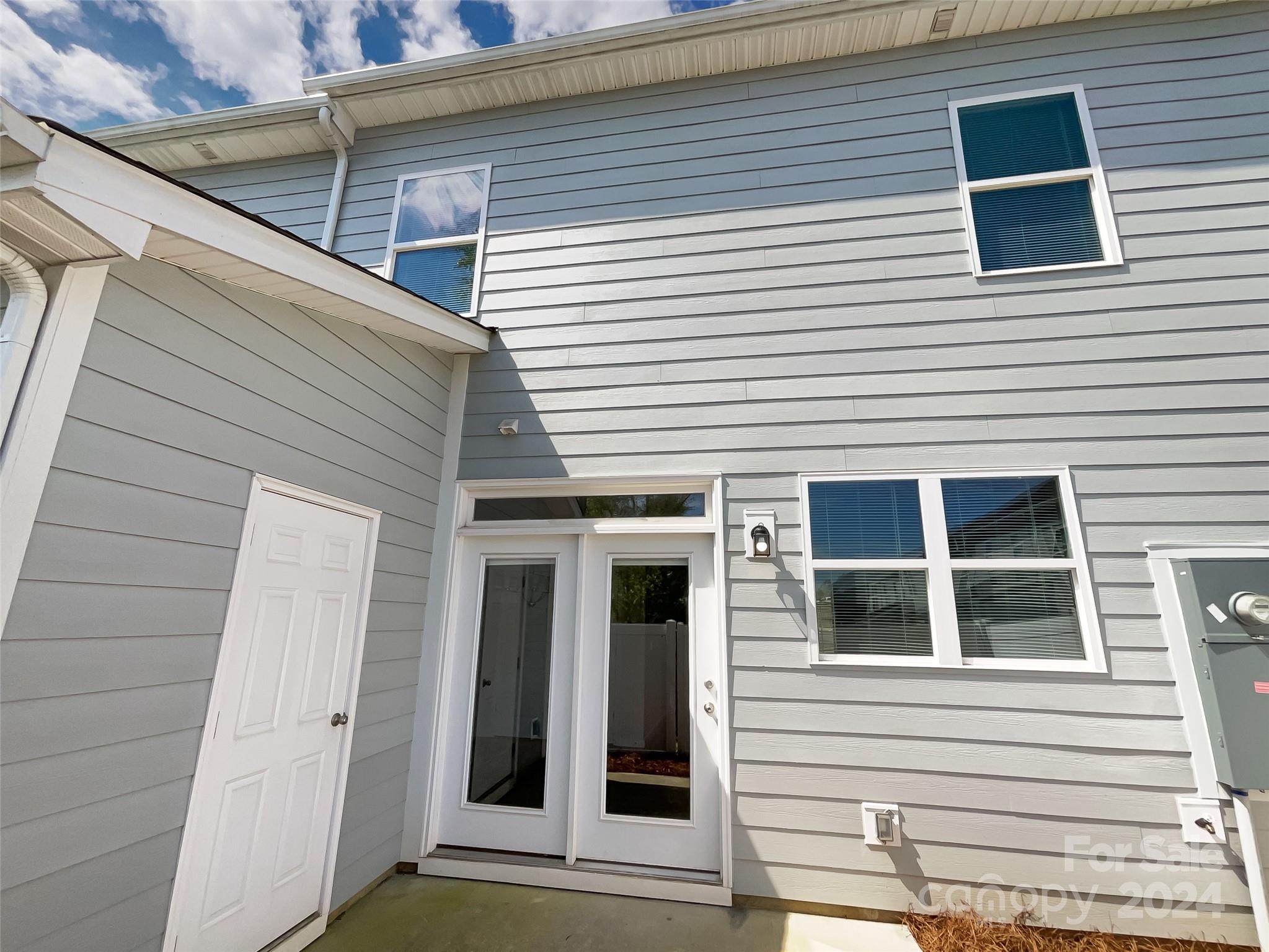 907 Goldmine Hill Court