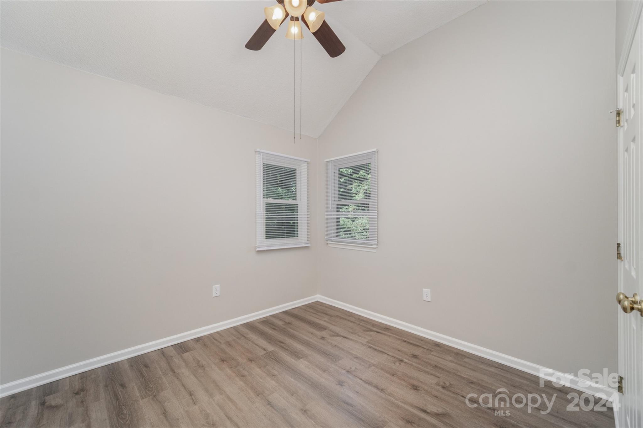 4137 Silvermere Way