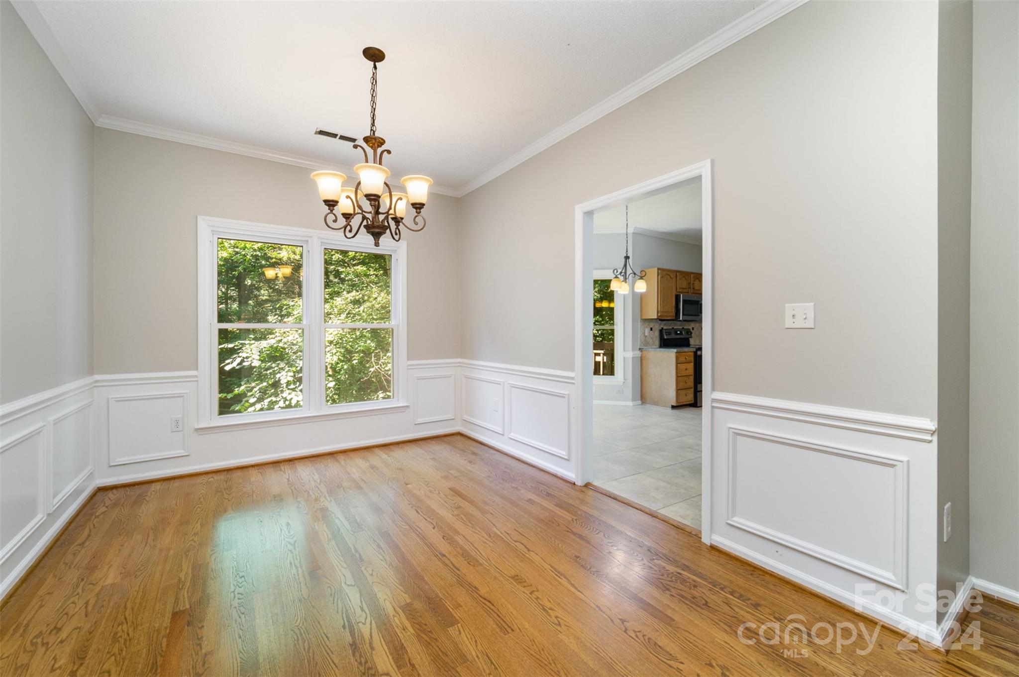 4137 Silvermere Way