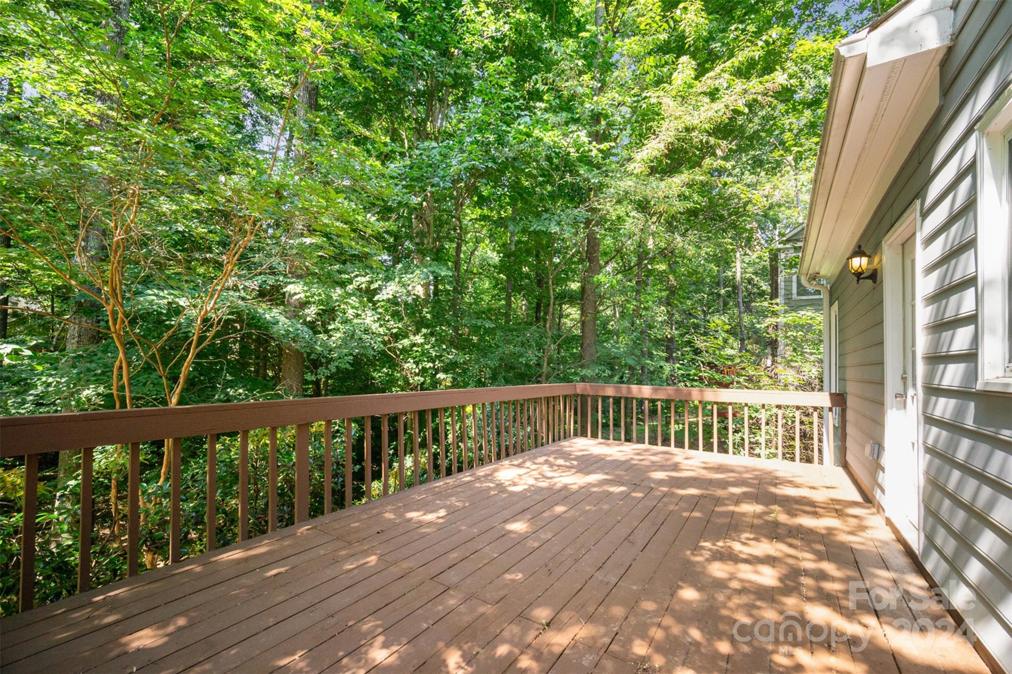 4137 Silvermere Way